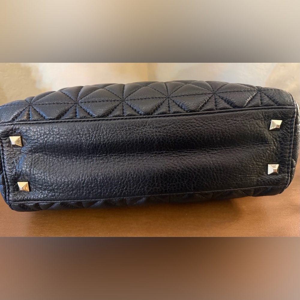 Kate Spade Vintage Black Quilted Shoulder Bag with Gold Chain - Picture 9 of 14